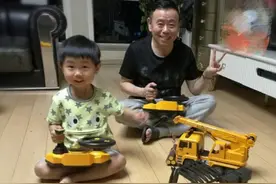 潘长江基因被女儿躲过，却在外孙身上得到发挥，“隔代遗传”厉害图片