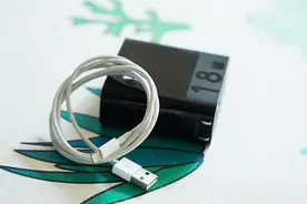 满足大众快充需求，为背包减负，紫米二合一双模充评测图片