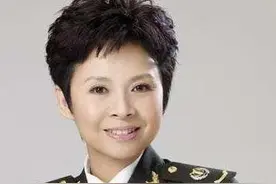 2000年“走私案”遭封杀，唱《春天的故事》的董文华，现状如何？图片