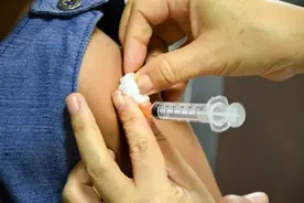警惕！皮肤长水疱、红疹、斑点，竟可能是癌症“信号”！有这些症状，就危险了图片
