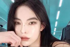 无眉星人最爱的四叉眉笔，自然雾眉轻松get！网友：手残党的春天图片