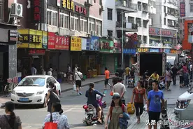 深圳城中村的“隐形富豪”，40平米肠粉店，月赚10万图片