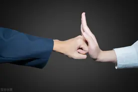 中医经方派PK时方派，究竟谁主沉浮？| 冷眼看“倪海厦”图片