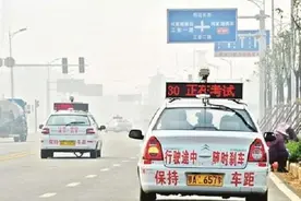 驾校坑钱一些套路，你经历过吗？退休教练说漏嘴：很真实图片