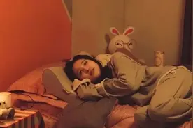 门锁背后，那些独居女孩都做过的事图片