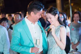 获央媒点赞后，京东加速40万员工转型，刘强东：不会丢下一个兄弟图片