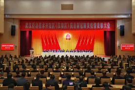 这5位战“疫”英雄的故事，生动再现感人肺腑图片