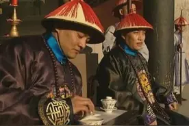 皇上将他囚禁当猪养，他因太无聊不停纳妾，26年生下29个孩子图片