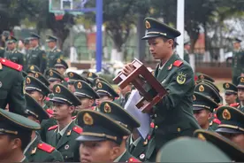 新兵入列！儋州武警百余名新兵奔赴基层一线正式走上战位图片