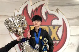 LPL以后20岁的选手，都能被称为年轻？姿态：25岁的老将还在打图片