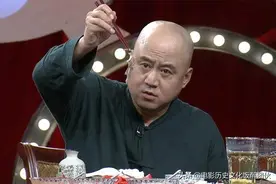 京城著名“酒鬼”方清平有多爱酒？李琦：能从早上喝到晚上图片