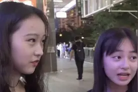 韩国姑娘第一次来中国，看到这个景象直言：中国男人太有钱！图片
