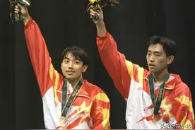 国乒不仅人均喜剧人，更是痴情汉，从刘国梁到马龙深情又专情图片