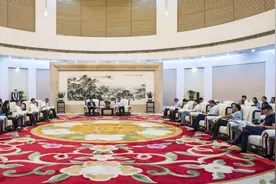 张近东现身合肥 深化苏宁在皖战略布局图片