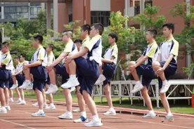 “爱你年”最新研究：一米八并非孩子的理想身高，父母可放心了图片