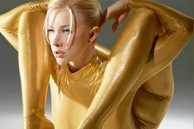 俄罗斯体操美女，身体柔软可做出高难度动作，成众人崇拜女神视频封面