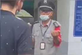 Wow~韶关这位保安大叔火了~原来他的兴趣那么广……图片