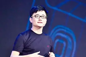 独家专访猎豹移动董事长兼CEO傅盛：全链条AI技术赋能新零售视频封面