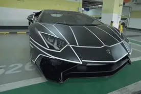 北京顶级富人区：眼镜框100万，手表1500万，豪车2亿，开眼了！图片