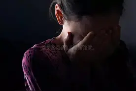 到处宣扬我的隐私，毁我一生幸福，母亲，你到底爱不爱我？图片