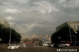 天津出现丑八怪云，随后大暴雨落下！分析：北方雨水偏多的前兆图片