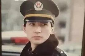 帅哥你谁？！看了老爸年轻时的照片，我连星都不想追了！图片