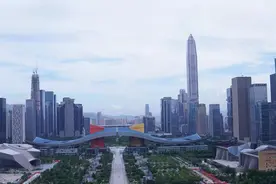 面粉比面包贵——深圳地王六年的泪水图片