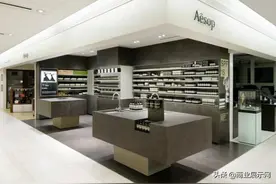 日本东京 Shin-Marunouchi 大厦伊索（Aesop）护肤品牌店图片