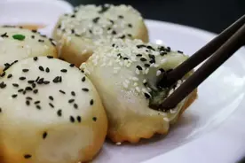 南昌40年小吃店，因邓超推荐火了，1.5元1个，一天能卖5000个图片