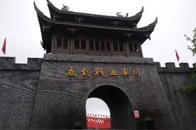 大型实景剧川军血战到底，强烈地震撼了我图片