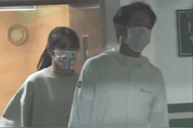 又一对荧幕情侣疑成真！家中约会似已同居，男方刚与7年女友分手图片