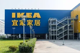在深圳宜家“脱鞋蹭睡”的，都是群什么妖魔鬼怪啊？图片