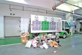 无锡：定时定点后，“迟到”的垃圾被乱扔 居民呼吁分类措施还需人性化图片