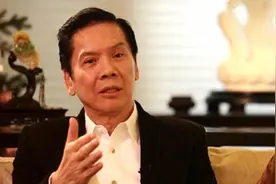 他是北京90年代的混混，追着向华强打到深圳，仅凭一把刀闯浙江村图片