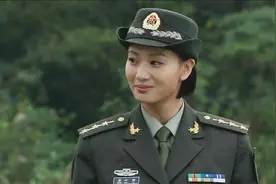 演军人不招人吐槽的女星，只服这7位，侯梦莎飒，程愫最有军人范图片