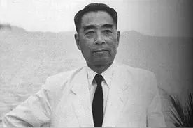 周恩来的易容术有多厉害？装扮成旗袍女郎，没有人能识破图片