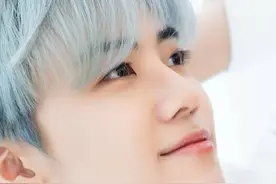 NCT DREAM 组合蓝发小哥哥罗渽民图片