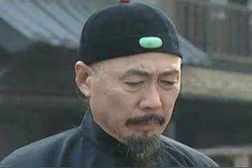 清官回乡太穷怕被嘲笑，拉来五大箱砖撑门面，乾隆：换成真金白银图片