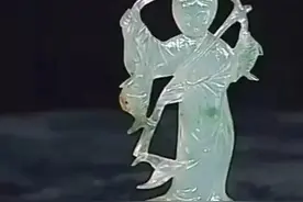 5000块淘来的翡翠仕女，登上鉴宝舞台，专家鉴定：捡大漏了图片