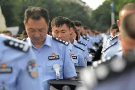 我，在杭州当辅警，年薪10万，却不想辞职，透露原因图片