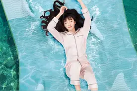 自降温的冰丝乳胶凉席，比竹席舒服100倍，堪比“天然空调”图片