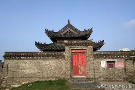 距离合肥仅80公里的千年古镇，依湖而建风景很美，可惜有点破旧了图片