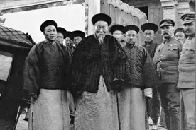 李鸿章出使，闹出一丑闻，被列强笑话，慈禧差点将其革职图片