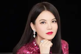 李湘的20年财富江湖，和她背后站着的4个男人图片