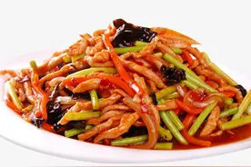 鱼香肉丝怎么做？厨师长教你正确做法，色香味俱全，下饭特别香图片