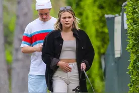奥利维亚·霍尔特(Olivia Holt)图片