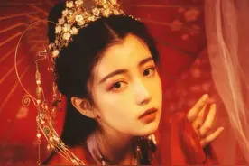 她是晋江上仅次于P大的大神作家，创作10年，写下20多部小说图片