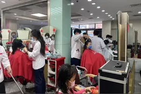 老牌国营理发店今何在？再不转型，“独苗”四联美发也会消失图片