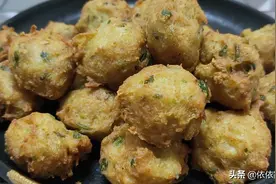 萝卜丸子最正确的做法，多加这一食材，丸子酥脆好吃，凉了也不硬图片
