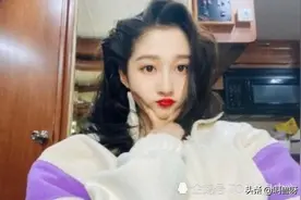 沈腾在节目上给关晓彤涂口红，看到她的唇纹后，鹿晗的评论区炸了图片